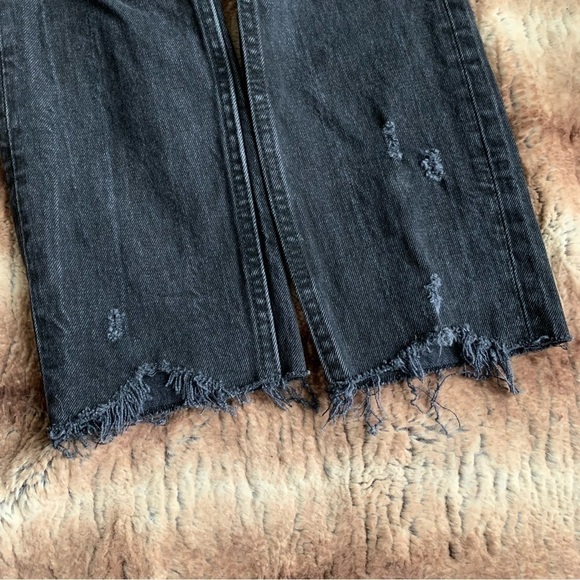 Abercrombie & Fitch High Rise Mom Jean Distressed - Picture 4 of 7